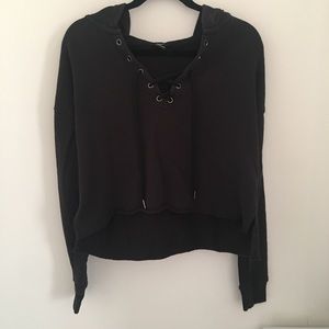 CROPPED HOODIE